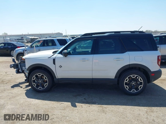 2025 Ford Bronco Sport Outer Banks with VIN 3FMCR9CN3SRE34345, listed as a IAAI auction lot 42081216 with 1,420 mi miles and . Bid and sale history available at DreamBid. Image 15.