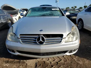 2006 Mercedes-Benz CLS-Class with VIN WDDDJ75X36A020636, listed as a Copart auction lot 77382474 with 133,649 mi miles and Salvage Title. Bid and sale history available at carsss.com. Image 5.
