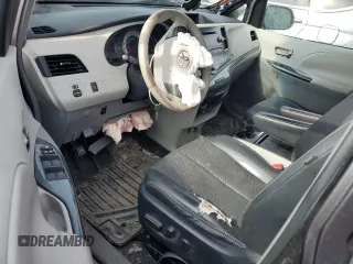 2011 Toyota Sienna SE with VIN 5TDXK3DC6BS071217, listed as a Copart auction lot 46549275 with 0 mi miles and Non Repairable. Bid and sale history available at carsss.com. Image 7.