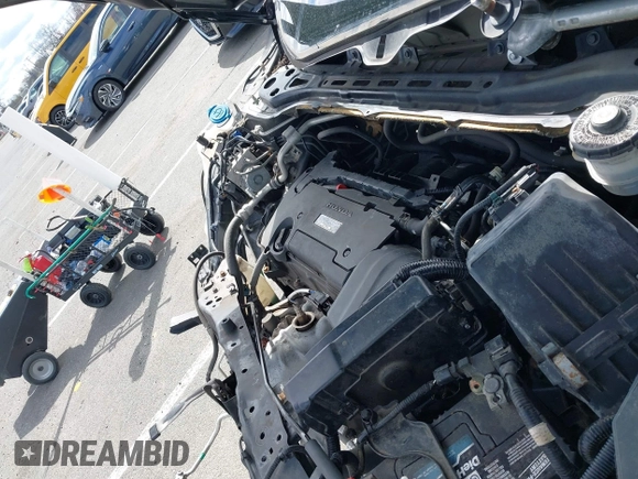 2016 Honda CR-V EX with VIN 2HKRM4H53GH688947, listed as a IAAI auction lot 42053174 with 123,597 mi miles and . Bid and sale history available at DreamBid. Image 10.