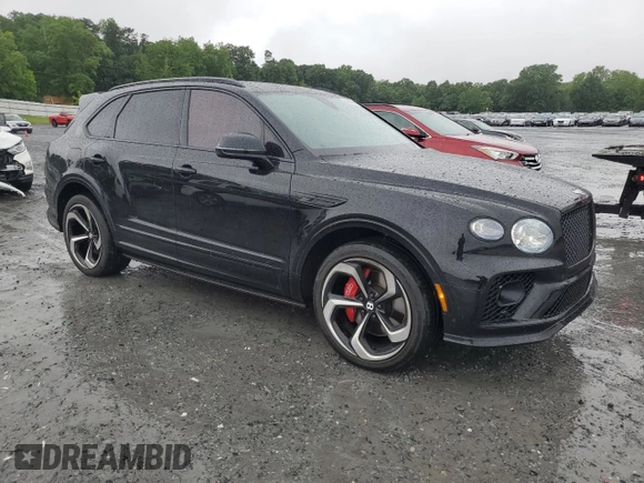 2022 Bentley Bentayga V8 z VIN SJAAM2ZV8NC039607, wystawiony jako Copart lot #54888564 z przebiegiem 15 561 mil mil oraz . Historia ofert i sprzedaży dostępna na DreamBid. Obrazek 4.