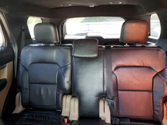 2017 Ford Explorer с VIN 1FM5K7B80HGA07802, выставлен на аукционе Copart как лот 52096805 с пробегом Не указан миль и Списание • Salvage title. История ставок и продаж доступна на DreamBid. Изображение 10.