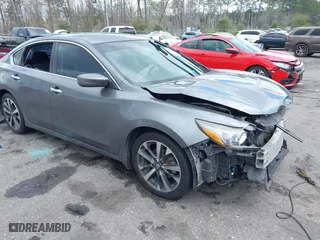 2016 Nissan Altima 2.5 SR with VIN 1N4AL3AP9GN381472, listed as a IAAI auction lot 41630389 with 207,706 mi miles. Bid and sale history available at carsss.com. Image 1.