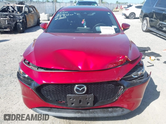 2021 Mazda Mazda3 Hatchback Preferred with VIN JM1BPALL7M1346174, listed as a IAAI auction lot 42005878 with 1 mi miles. Bid and sale history available at carsss.com. Image 6.