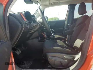 2020 Jeep Renegade Jeepster with VIN ZACNJBAB8LPL14845, listed as a Copart auction lot 63064885 with 58,889 mi miles and Salvage title. Bid and sale history available at DreamBid. Image 7.