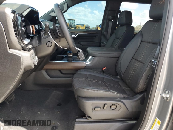 2024 Chevrolet Silverado 1500 High Country with VIN 1GCUDJEL5RZ310359, listed as a Copart auction lot 77146214 with 1,581 mi miles and Non Repairable. Bid and sale history available at DreamBid. Image 7.