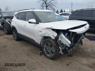 2021 Kia Seltos S z VIN KNDEUCAA5M7046780, wystawiony jako IAAI lot #41015232 z przebiegiem 45 184 mil mil oraz . Historia ofert i sprzedaży dostępna na DreamBid. Obrazek 1.