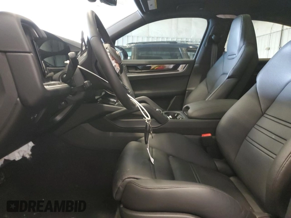 2024 Porsche Cayenne z VIN WP1BA2AY3RDA56525, wystawiony jako Copart lot #61639585 z przebiegiem 3 204 mil mil oraz Szkoda całkowita • Salvage title. Historia ofert i sprzedaży dostępna na DreamBid. Obrazek 7.