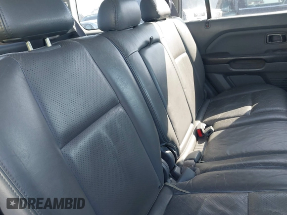 2005 Honda Pilot EX-L with VIN 2HKYF18565H534394, listed as a IAAI auction lot 41539630 with 168,384 mi miles. Bid and sale history available at carsss.com. Image 8.