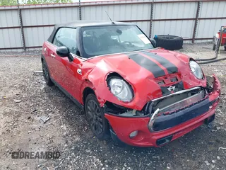 2017 MINI Convertible Cooper S z VIN WMWWG9C34H3C80967, wystawiony jako IAAI lot #42116110 z przebiegiem 42 878 mil mil oraz . Historia ofert i sprzedaży dostępna na DreamBid. Obrazek 1.