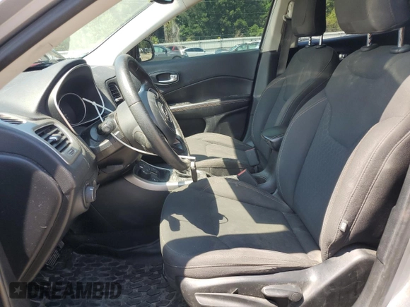 2018 Jeep Compass Sport z VIN 3C4NJDAB7JT484490, wystawiony jako Copart lot #59947885 z przebiegiem 118 363 mil mil oraz Szkoda całkowita • Salvage title. Historia ofert i sprzedaży dostępna na DreamBid. Obrazek 7.
