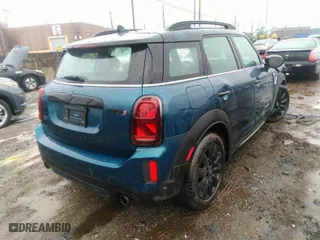 2022 MINI Countryman Cooper S with VIN WMZ83BR06N3N39575, listed as a IAAI auction lot 41477701 with 33,435 mi miles. Bid and sale history available at carsss.com. Image 4.