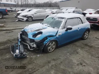 2016 MINI Convertible with VIN WMWWG5C55G3C19362, listed as a Copart auction lot 45914215 with 45,242 mi miles and Salvage Title. Bid and sale history available at DreamBid. Image 1.