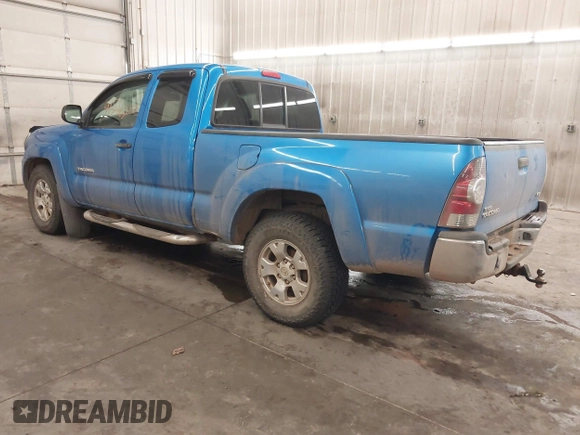 2011 Toyota Tacoma z VIN 5TFUX4EN1BX007462, wystawiony jako IAAI lot #41516380 z przebiegiem 93 111 mil mil oraz . Historia ofert i sprzedaży dostępna na DreamBid. Obrazek 3.