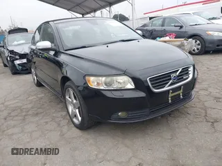 2010 Volvo S40 R-Design with VIN YV1672MH4A2488208, listed as a IAAI auction lot 41462415 with 125,665 mi miles. Bid and sale history available at carsss.com. Image 1.