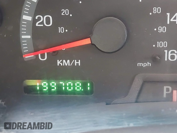 2003 Ford F-150 XL with VIN 2FTPX18LX3CA89961, listed as a IAAI auction lot 41901357 with 199,708 mi miles. Bid and sale history available at carsss.com. Image 7.