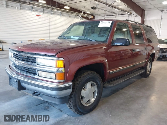 1999 Chevrolet Suburban z VIN 3GNFK16R4XG109638, wystawiony jako IAAI lot #42505642 z przebiegiem 274 795 mil mil oraz . Historia ofert i sprzedaży dostępna na DreamBid. Obrazek 2.