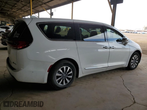 2022 Chrysler Pacifica Hybrid Limited with VIN 2C4RC1S74NR123134, listed as a Copart auction lot 57906795 with 75,648 mi miles and Salvage title. Bid and sale history available at DreamBid. Image 3.