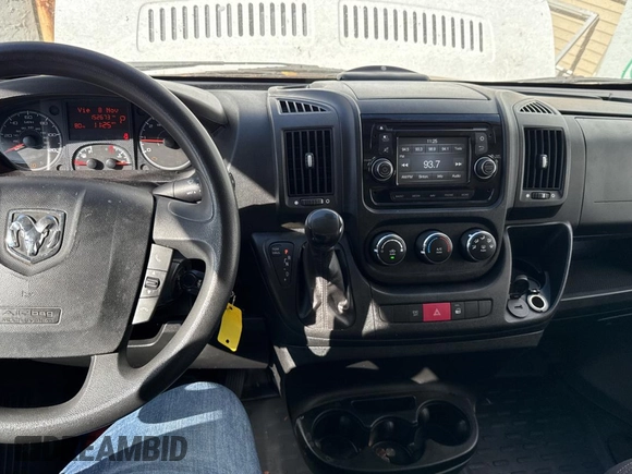 2015 Ram ProMaster Cargo with VIN 3C6URVHGXFE505007, listed as a Copart auction lot 80241974 with 152,673 mi miles and Salvage Title. Bid and sale history available at DreamBid. Image 9.