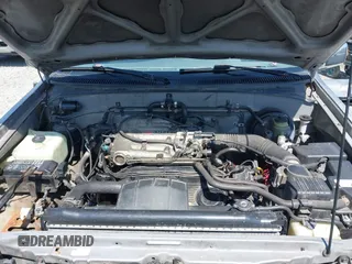 1993 Toyota T100 z VIN JT4VD20CXP0005278, wystawiony jako IAAI lot #42159540 z przebiegiem 110 334 mil mil oraz . Historia ofert i sprzedaży dostępna na DreamBid. Obrazek 10.