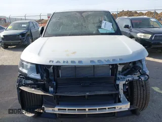 2025 Land Rover Range Rover SE with VIN SALKP9E92SA276184, listed as a IAAI auction lot 41824604 with 1,601 mi miles. Bid and sale history available at carsss.com. Image 12.