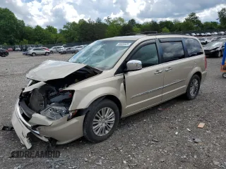 2015 Chrysler Town & Country Touring L z VIN 2C4RC1CG2FR629285, wystawiony jako Copart lot #56605525 z przebiegiem 117 762 mil mil oraz Szkoda całkowita • Salvage title. Historia ofert i sprzedaży dostępna na DreamBid. Obrazek 1.