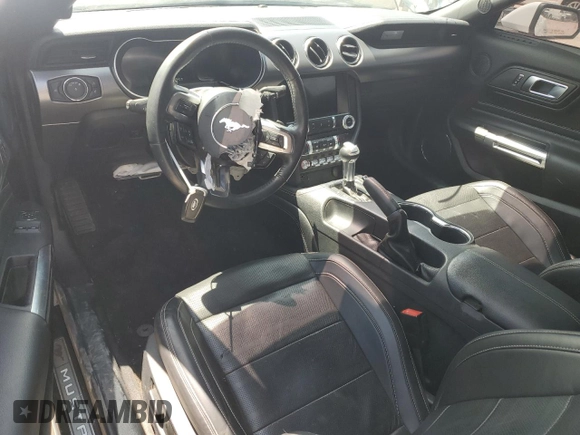 2021 Ford Mustang GT z VIN 1FA6P8CF2M5117291, wystawiony jako Copart lot #56486855 z przebiegiem 31 183 mil mil oraz Szkody całkowita. Historia ofert i sprzedaży dostępna na DreamBid. Obrazek 8.