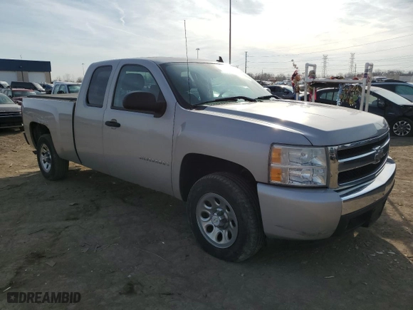 2008 Chevrolet Silverado 1500 Work Truck with VIN 1GCEC19X38Z143535, listed as a Copart auction lot 49286505 with 104,273 mi miles and Clean Title. Bid and sale history available at carsss.com. Image 4.