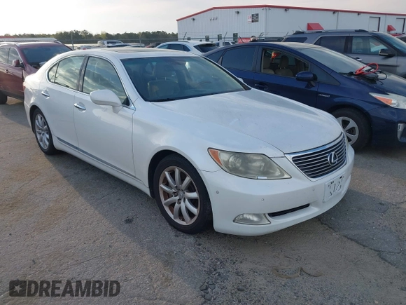 2009 Lexus LS 460 с VIN JTHCL46F095002661, выставлен на аукционе IAAI как лот 41873060 с пробегом 260 882 миль миль и . История ставок и продаж доступна на DreamBid. Изображение 1.