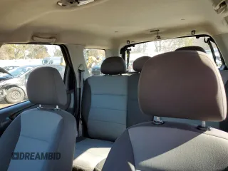 2006 Ford Escape XLS с VIN 1FMYU02Z76KC13880, выставлен на аукционе Copart как лот 45431285 с пробегом 133 326 миль миль и Чистый • Clean title. История ставок и продаж доступна на DreamBid. Изображение 10.