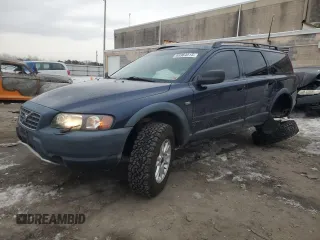 2004 Volvo V70 XC70 with VIN YV1SZ59H641161550, listed as a Copart auction lot 88964015 with 84,637 mi miles and Salvage Title. Bid and sale history available at carsss.com. Image 1.