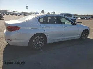 2018 BMW 5 Series 530i xDrive z VIN WBAJA7C55JWA73915, wystawiony jako Copart lot #42592435 z przebiegiem 85 371 mil mil oraz Nie do naprawy • Non repairable. Historia ofert i sprzedaży dostępna na DreamBid. Obrazek 3.