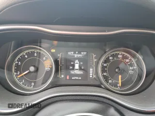 2021 Jeep Cherokee Altitude with VIN 1C4PJMLB7MD102166, listed as a Copart auction lot 54046295 with 64,794 mi miles and Salvage title. Bid and sale history available at DreamBid. Image 9.