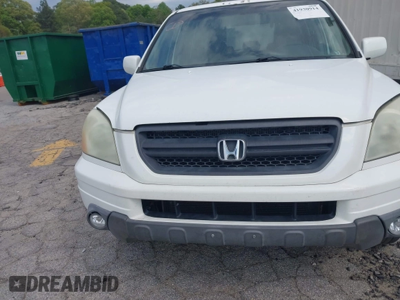 2005 Honda Pilot EX-L with VIN 5FNYF18585B037135, listed as a IAAI auction lot 41930914 with 227,956 mi miles. Bid and sale history available at carsss.com. Image 6.