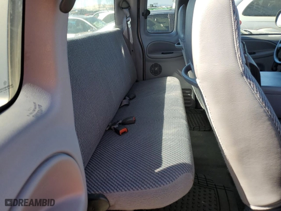 2000 Dodge Ram 1500 with VIN 3B7HC13Y4YG120005, listed as a Copart auction lot 57108154 with 124,940 mi miles and Salvage Title. Bid and sale history available at carsss.com. Image 10.