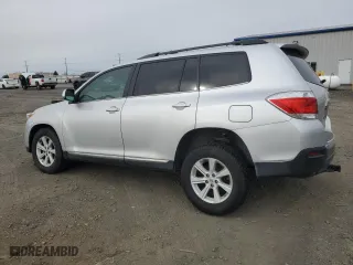 2013 Toyota Highlander with VIN 5TDZA3EH6DS040395, listed as a Copart auction lot 48738125 with 111,231 mi miles and Salvage Title. Bid and sale history available at carsss.com. Image 2.