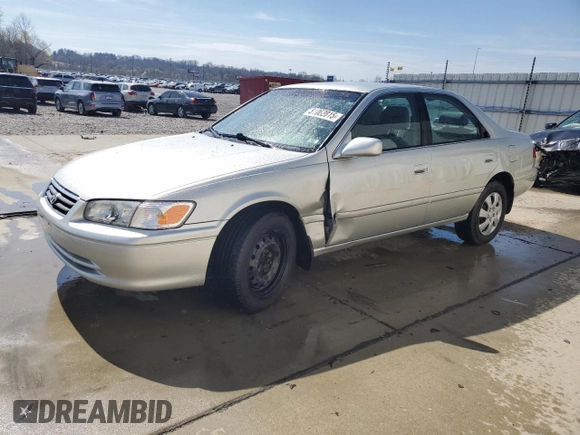 2000 Toyota Camry CE with VIN JT2BG22K9Y0520572, listed as a Copart auction lot 51062815 with 130,878 mi miles and Salvage Title. Bid and sale history available at DreamBid. Image 1.