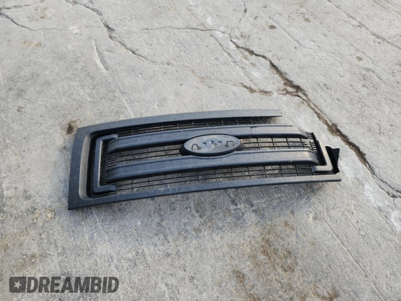 2013 Ford F-150 XL с VIN 1FTFX1CF9DKG47521, выставлен на аукционе Copart как лот 60262495 с пробегом 300 728 миль миль и Списание • Salvage title. История ставок и продаж доступна на DreamBid. Изображение 12.