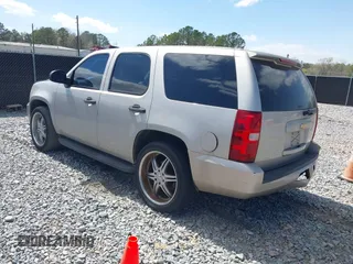 2007 Chevrolet Tahoe Police z VIN 1GNEC03097R367453, wystawiony jako IAAI lot #41849436 z przebiegiem 250 207 mil mil oraz . Historia ofert i sprzedaży dostępna na DreamBid. Obrazek 3.