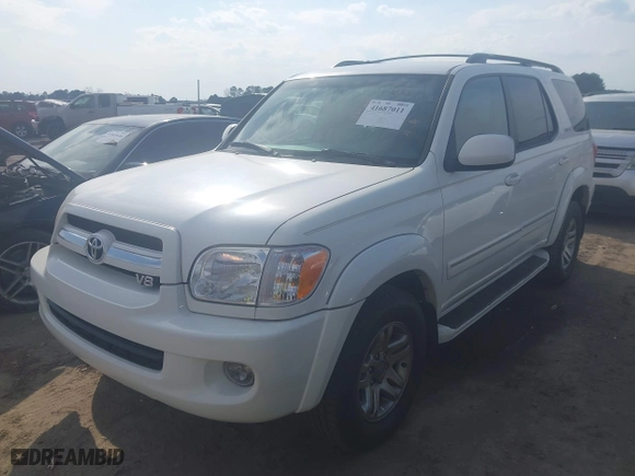 2006 Toyota Sequoia SR5 with VIN 5TDZT34A26S284157, listed as a IAAI auction lot 41687011 with 226,663 mi miles. Bid and sale history available at carsss.com. Image 17.