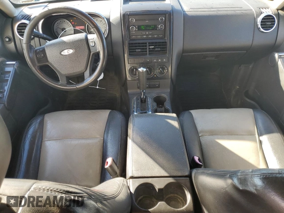 2008 Ford Explorer Sport Trac Limited z VIN 1FMEU53818UA20153, wystawiony jako Copart lot #47233745 z przebiegiem 238 960 mil mil oraz Nie do naprawy • Non repairable. Historia ofert i sprzedaży dostępna na DreamBid. Obrazek 8.