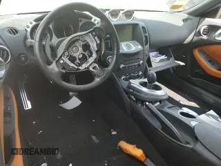 2013 Nissan 370Z z VIN JN1AZ4EH1DM880904, wystawiony jako Copart lot #58419485 z przebiegiem Nie podano mil oraz Nie do naprawy. Historia ofert i sprzedaży dostępna na DreamBid. Obrazek 8.