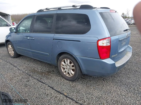 2008 Kia Sedona LX with VIN KNDMB233886206088, listed as a IAAI auction lot 41948185 with 203,327 mi miles. Bid and sale history available at carsss.com. Image 3.