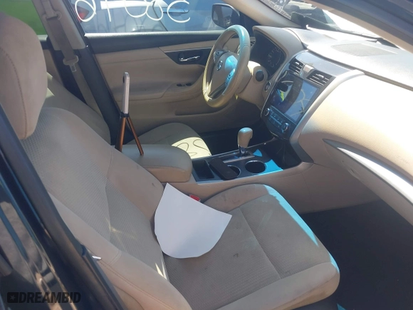 2015 Nissan Altima 2.5 with VIN 1N4AL3AP8FC271880, listed as a IAAI auction lot 41838046 with 144,805 mi miles. Bid and sale history available at carsss.com. Image 5.