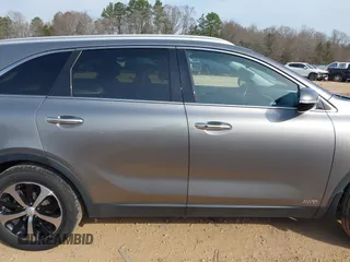 2017 Kia Sorento EX with VIN 5XYPHDA11HG277686, listed as a IAAI auction lot 41790097 with 70,799 mi miles and . Bid and sale history available at carsss.com. Image 13.
