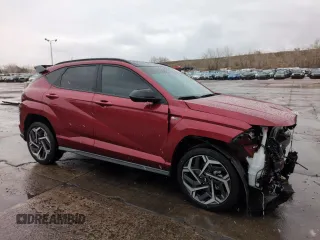 2024 Hyundai Kona N Line z VIN KM8HACA3XRU055454, wystawiony jako Copart lot #51841935 z przebiegiem 22 371 mil mil oraz Szkoda całkowita • Salvage title. Historia ofert i sprzedaży dostępna na DreamBid. Obrazek 4.