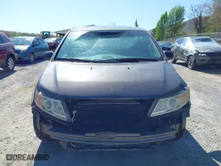 2011 Honda Odyssey EX-L with VIN 5FNRL5H60BB072101, listed as a IAAI auction lot 42002097 with 243,607 mi miles. Bid and sale history available at carsss.com. Image 12.