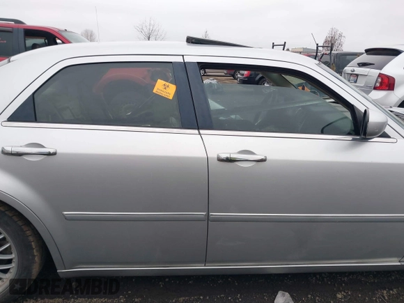 2006 Chrysler 300 Touring with VIN 2C3KK53G36H417291, listed as a IAAI auction lot 41031790 with Not Provided miles and . Bid and sale history available at carsss.com. Image 12.