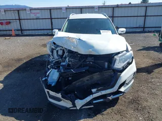 2017 Nissan Rogue SV with VIN KNMAT2MV7HP580637, listed as a IAAI auction lot 42040075 with 47,514 mi miles. Bid and sale history available at carsss.com. Image 13.