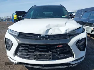 2022 Chevrolet TrailBlazer RS with VIN KL79MUSL8NB021892, listed as a IAAI auction lot 41781796 with 30,522 mi miles. Bid and sale history available at carsss.com. Image 6.